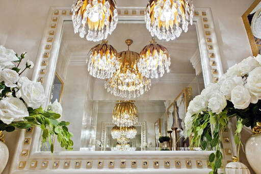 Lidia Bersani / Luxury Interior - Luxury cream color mirror, golden Swarovski decorations, beautiful golden lamps with crystals
